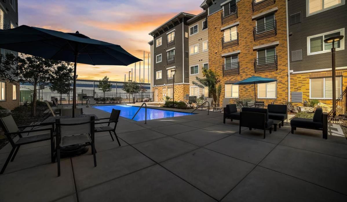 Apartment Simplicity At The Rim 1116 *